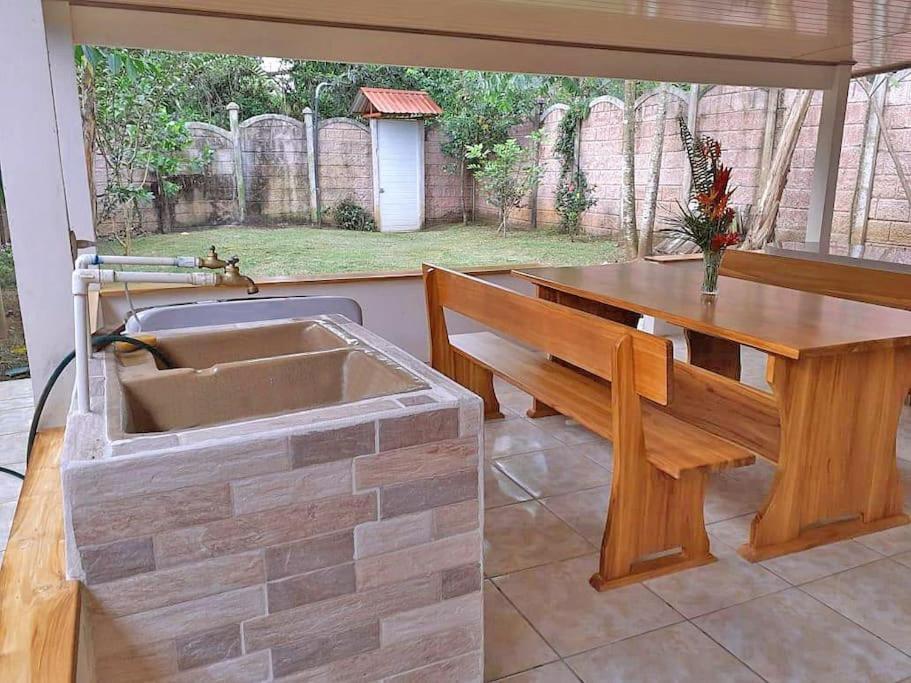 Tropical Bee Garden Holiday Houses Savegre Luaran gambar